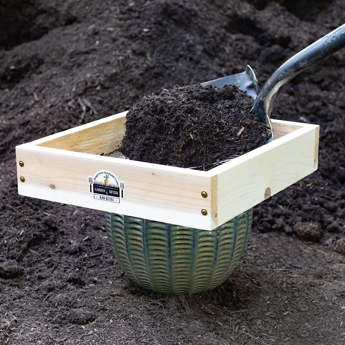 Cedar Garden Sifter for Compost, Dirt and Potting Soil - Made in the USA - Su...