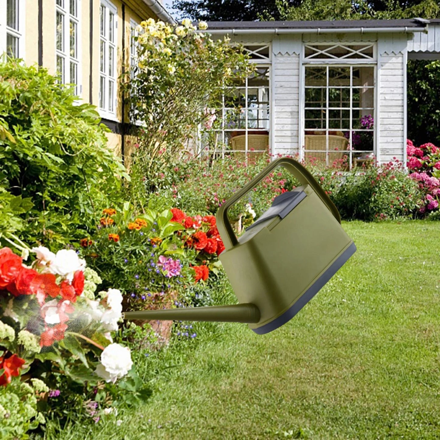 Indoor Watering Can, Watering Kettle Sprinkler, Large Capacity Water Sprayer, 4L Watering Pot for Tree Greenhouse without Rose Head